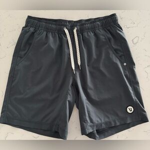 Men’s Charcoal Vuori Kore Short